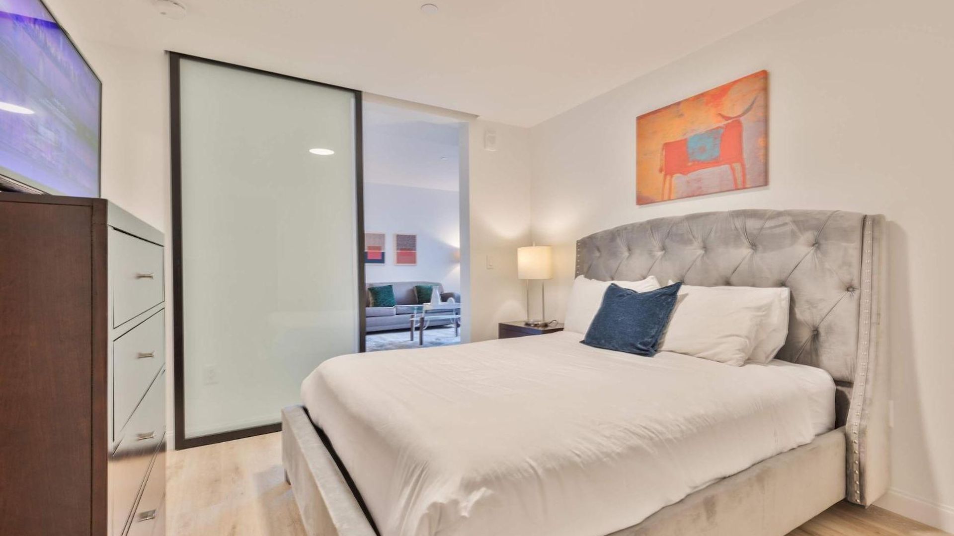 Luxury With Kitchen & Gym * Boston