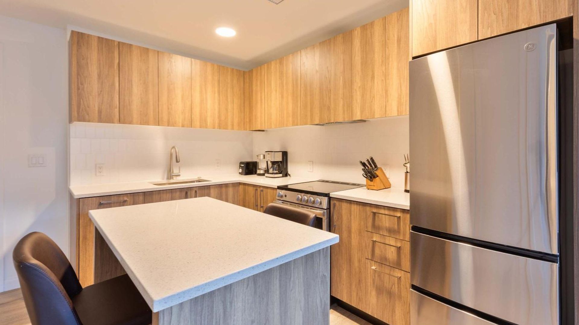 Apartment Private Modern With Kitchen