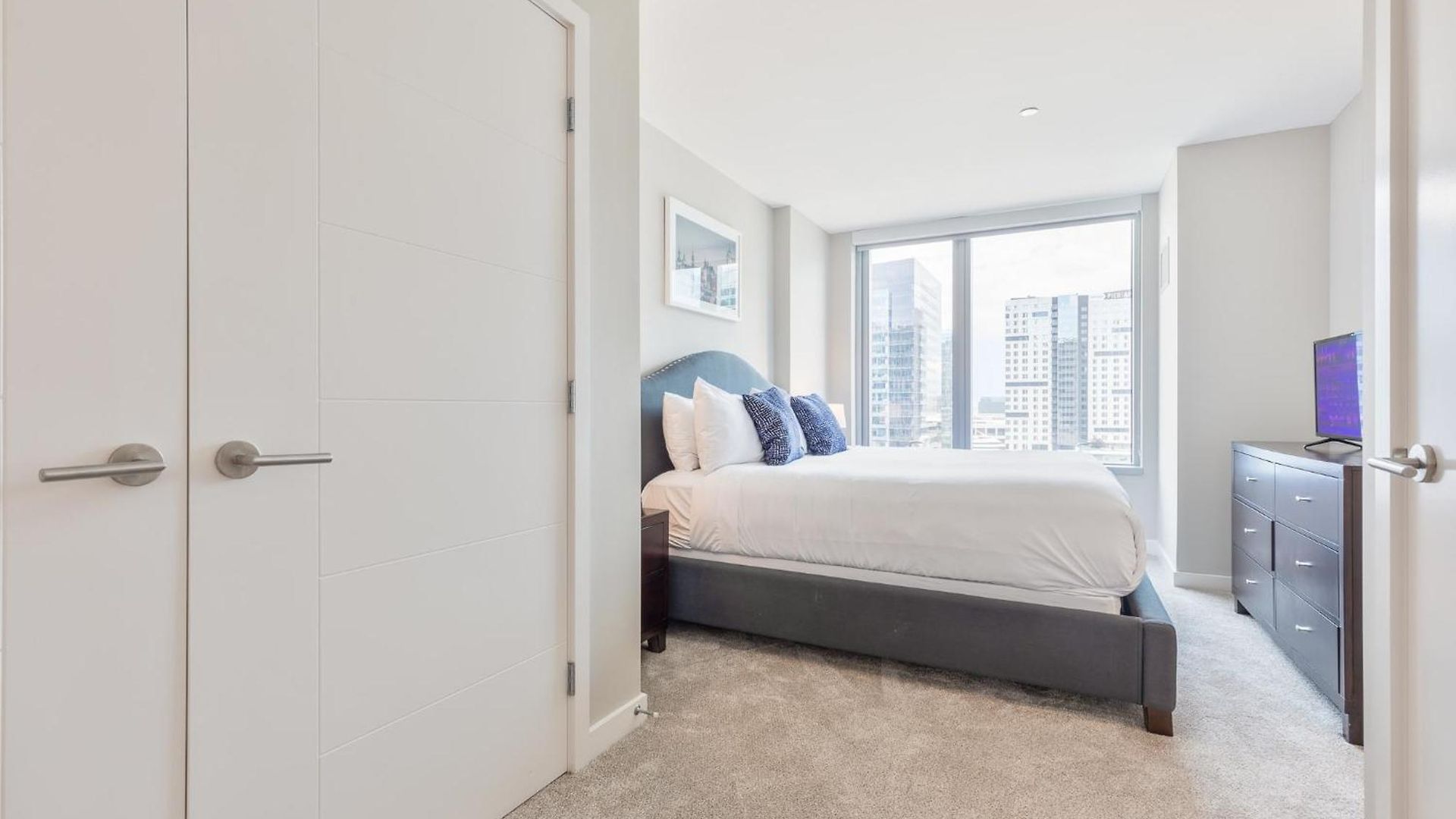 Apartment Bright Downtown With Gym Boston