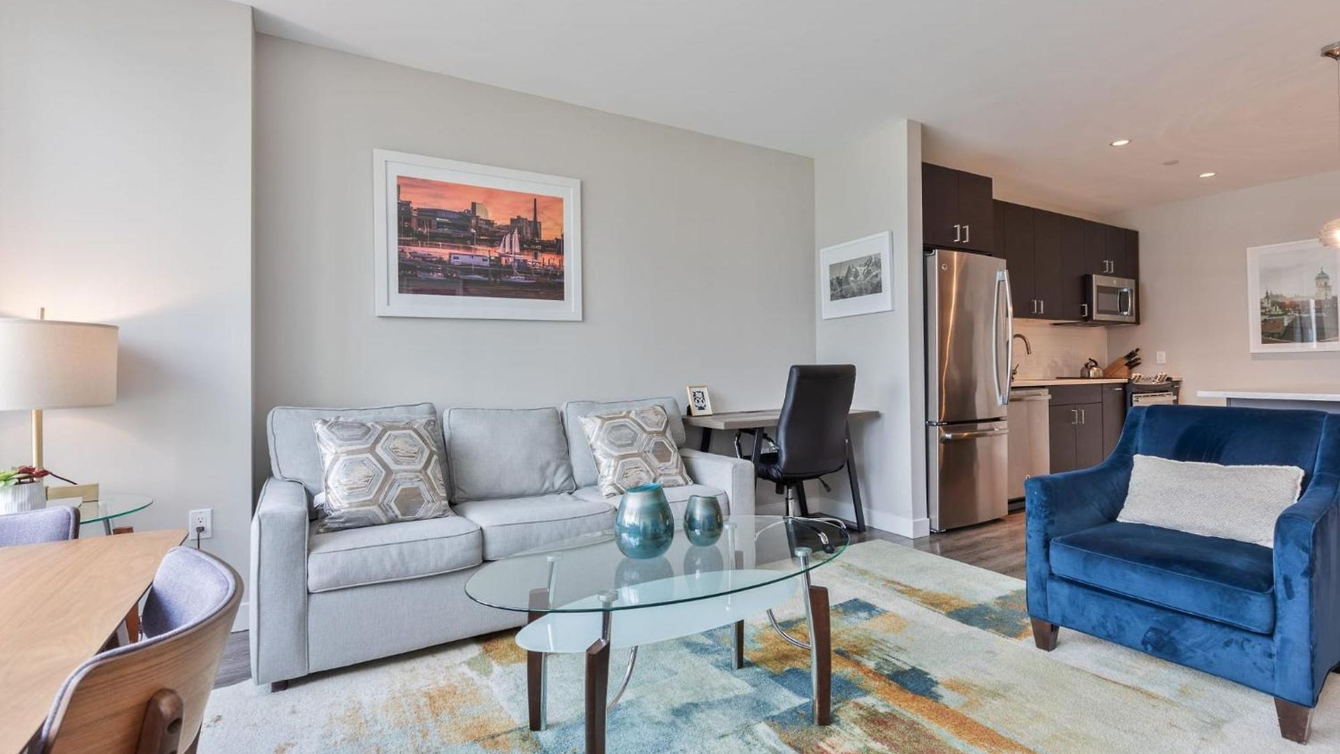 Apartment Bright Downtown With Gym