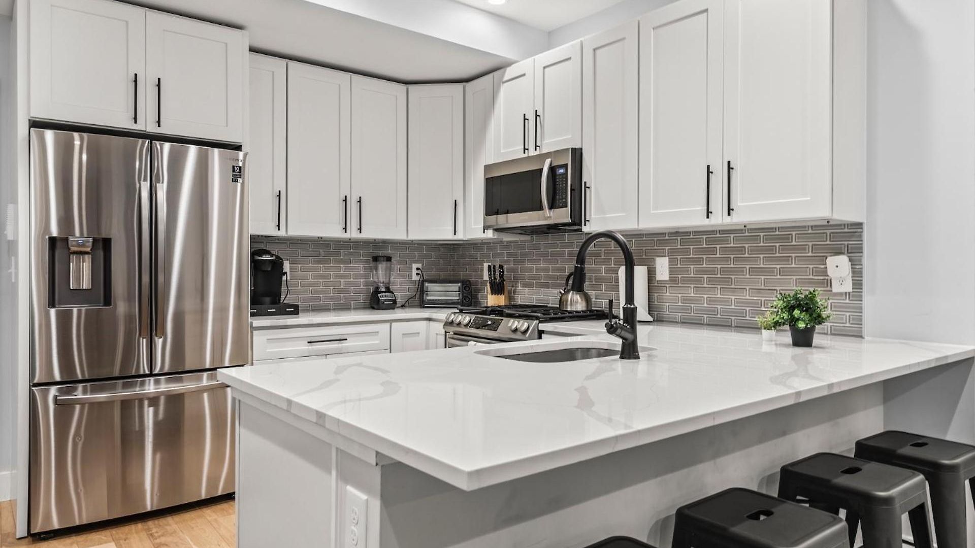 Furnished Near Logan Airport Apartment