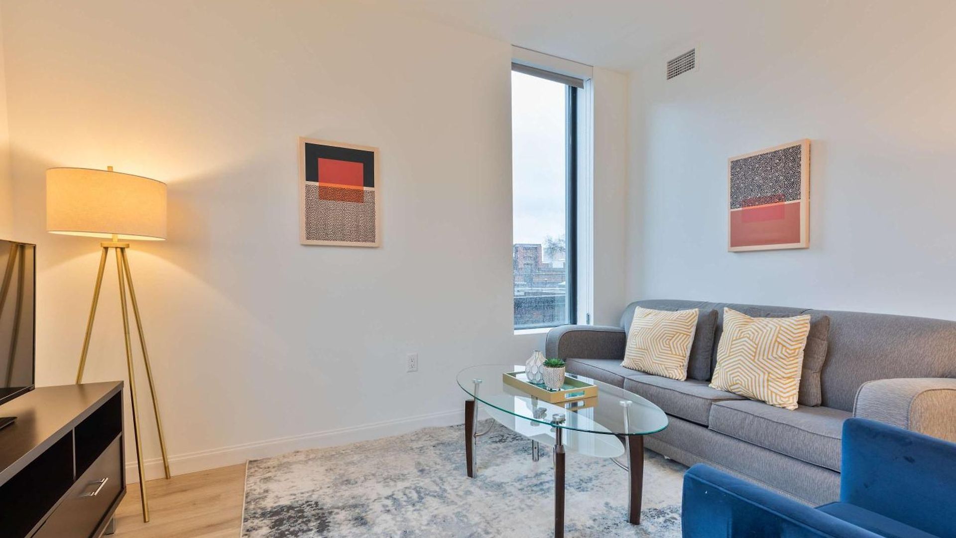 Apartment Downtown With Kitchen And Gym