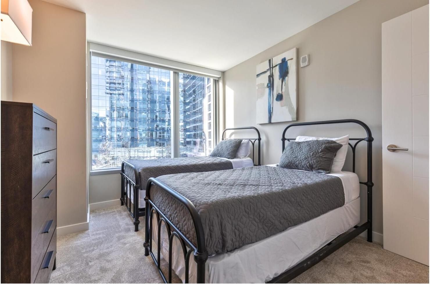 Modern In Seaport With Gym Boston
