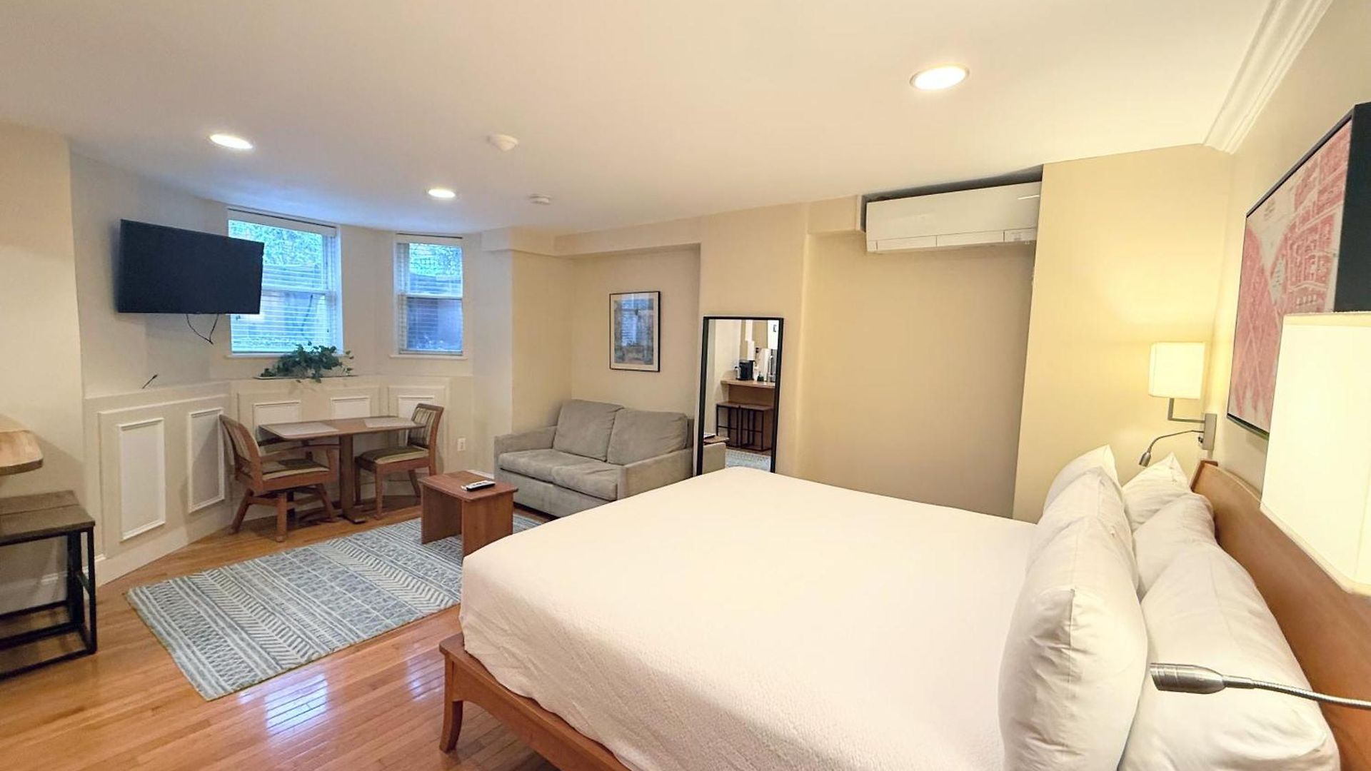 Inn Copley House