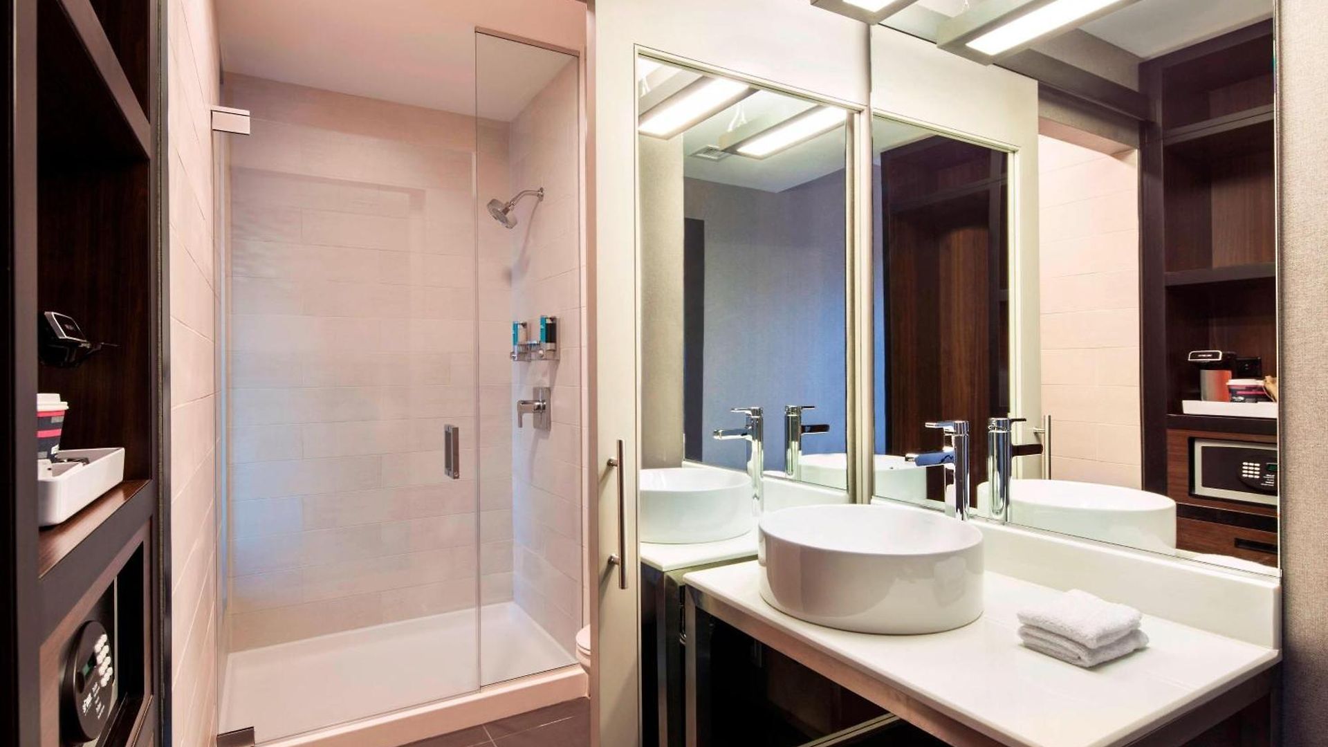 Hotel Aloft By Marriott Seaport District 4*