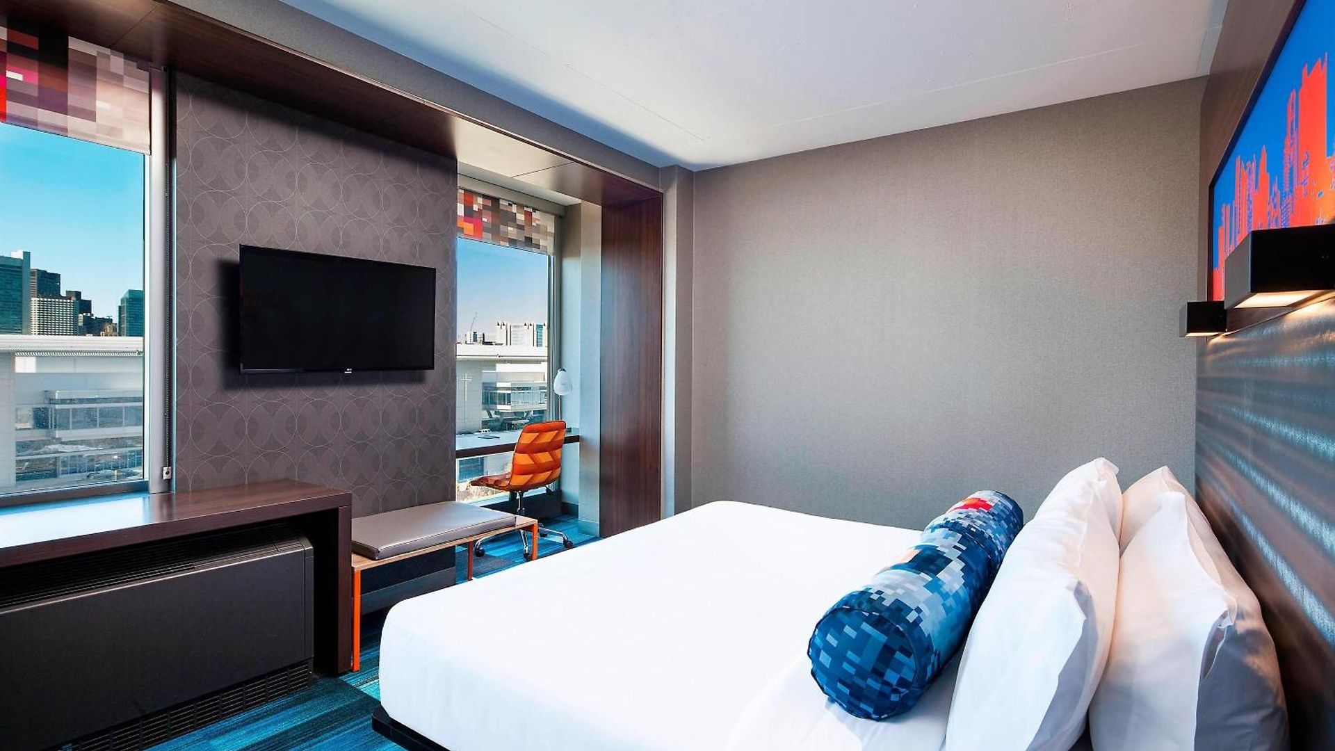 Aloft By Marriott Seaport District 4*