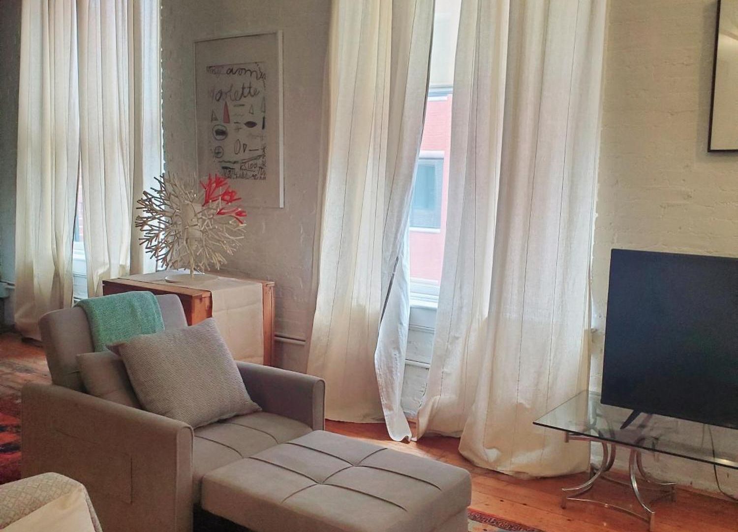 Street Loft *