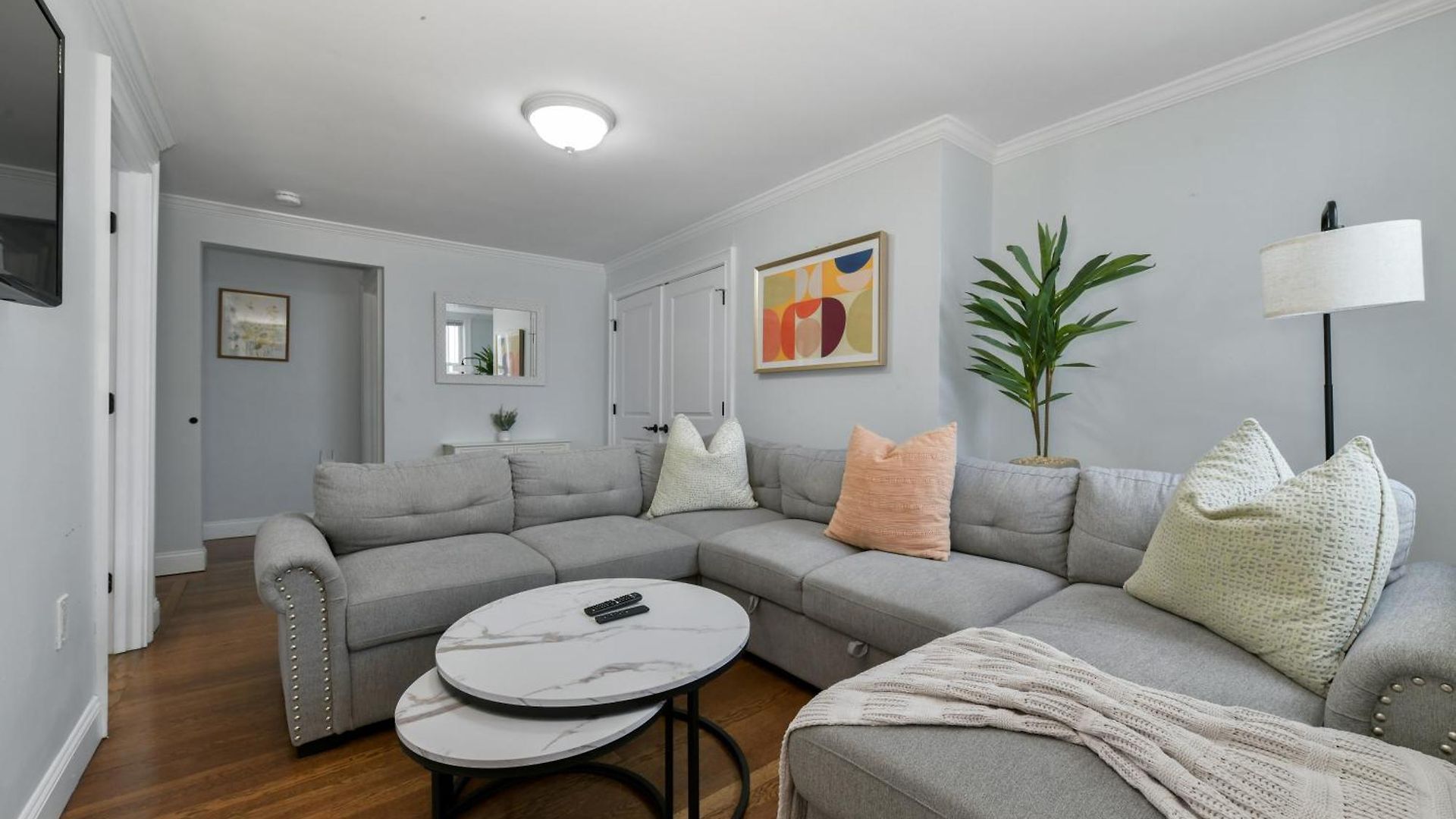 The Princeton Luxurious - New! - Near Downtown Boston, Airport Apartment *