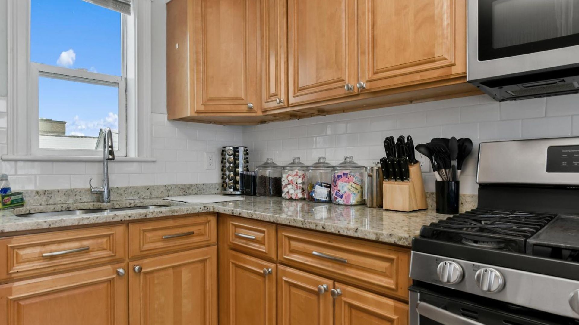 The Princeton Luxurious - New! - Near Downtown Boston, Airport Apartment