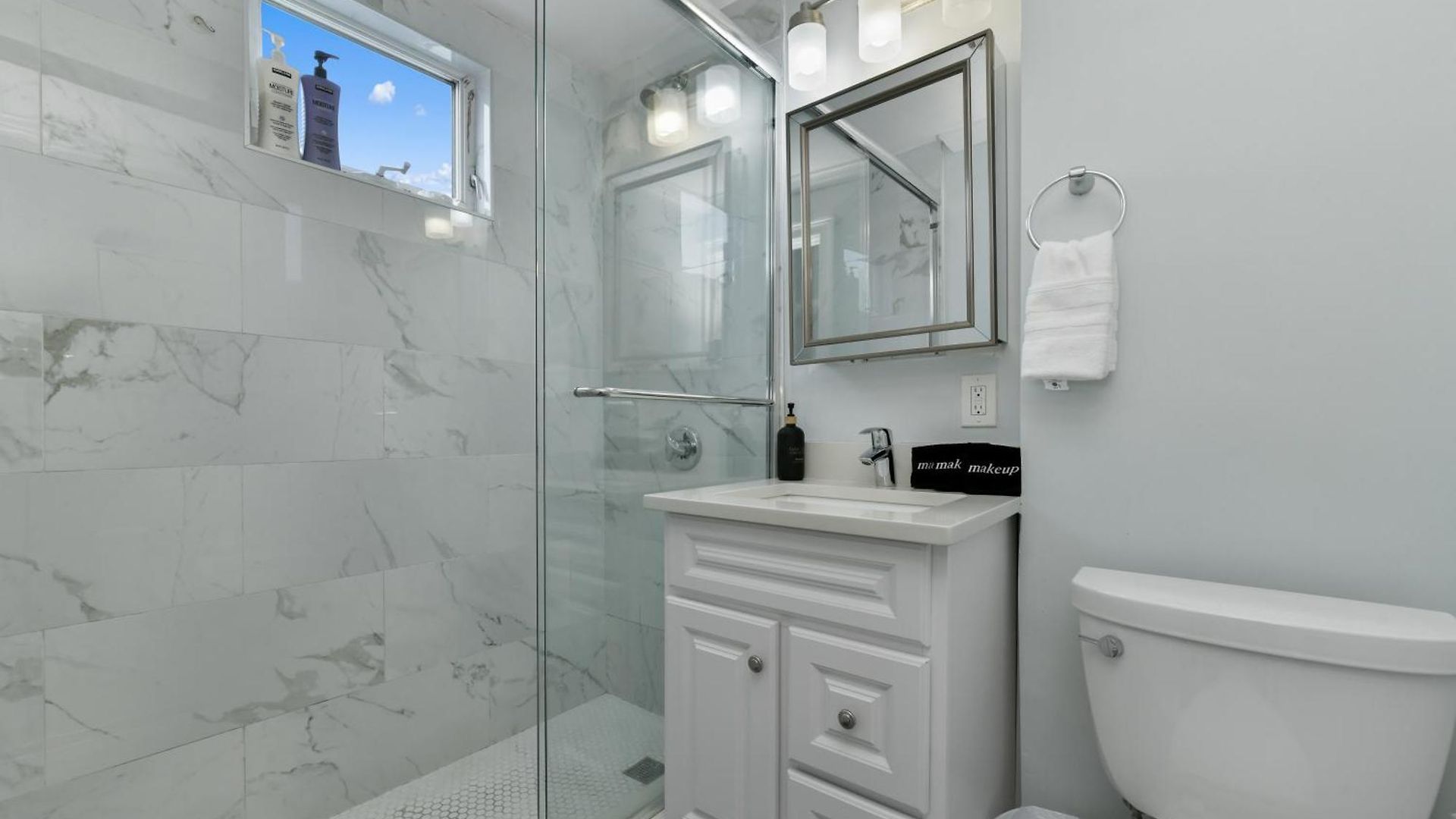 The Princeton Luxurious - New! - Near Downtown Boston, Airport Apartment *
