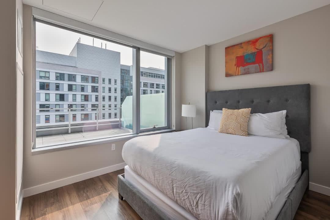 Apartment Private Seaport With Gym