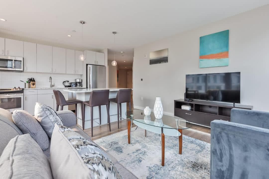 Apartment Private Seaport With Gym *