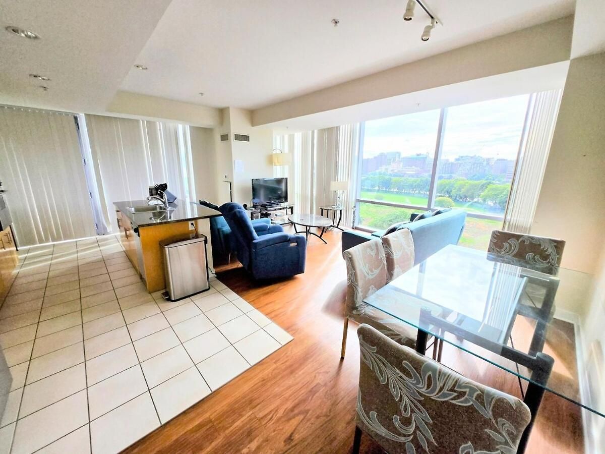 Modern Corporate By Charles River Park Apartment *