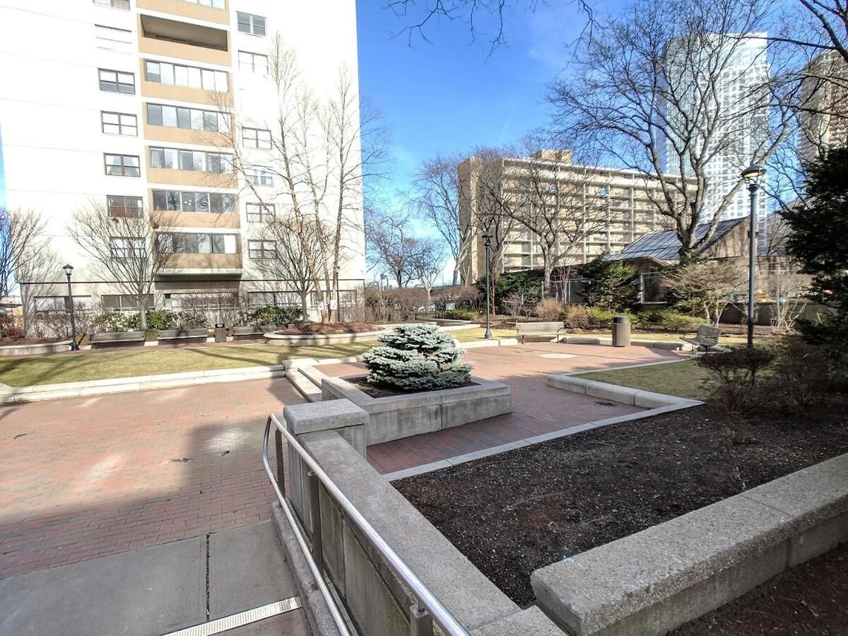 Modern Corporate By Charles River Park *