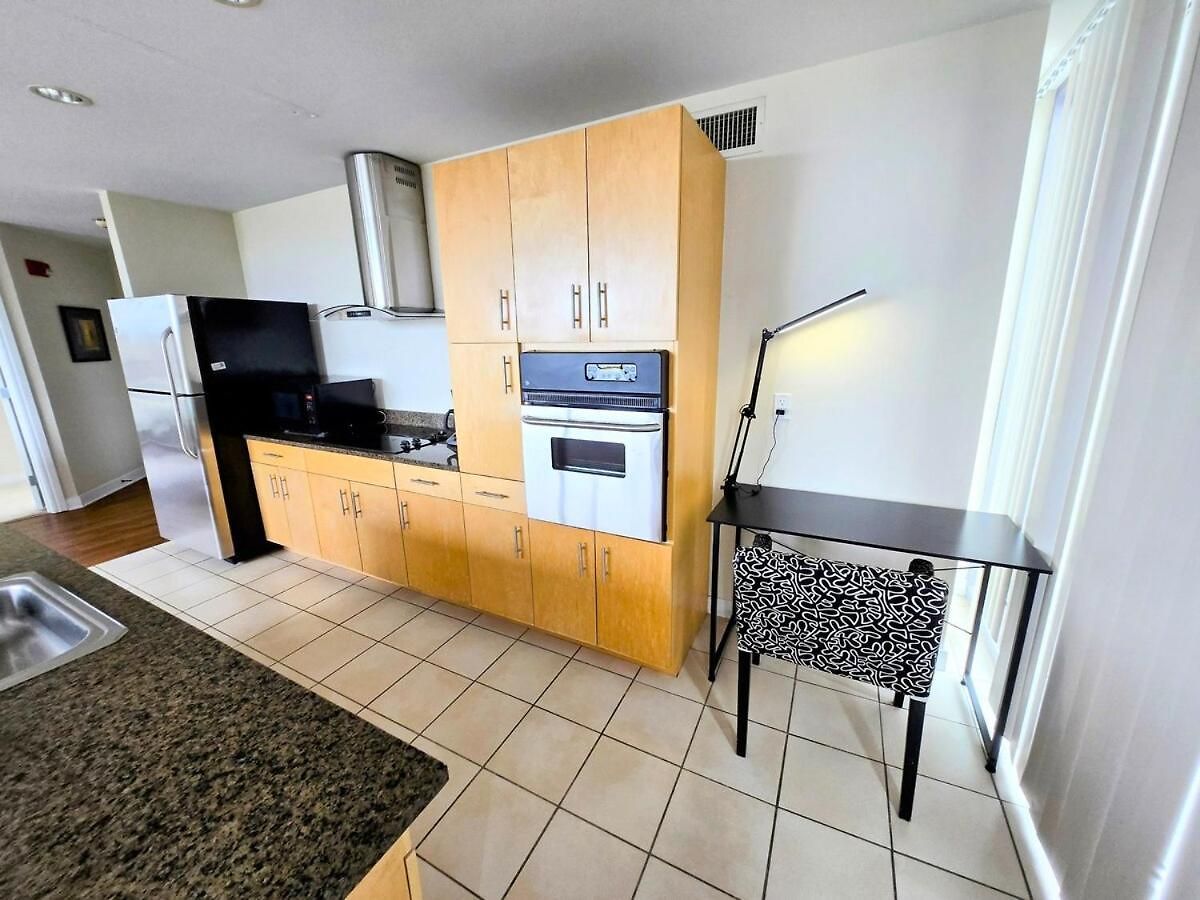 Modern Corporate By Charles River Park Apartment *
