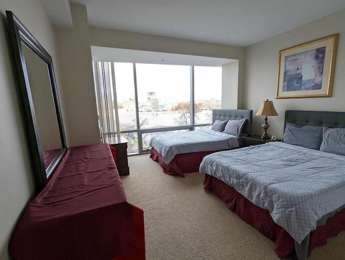 Modern Corporate By Charles River Park *