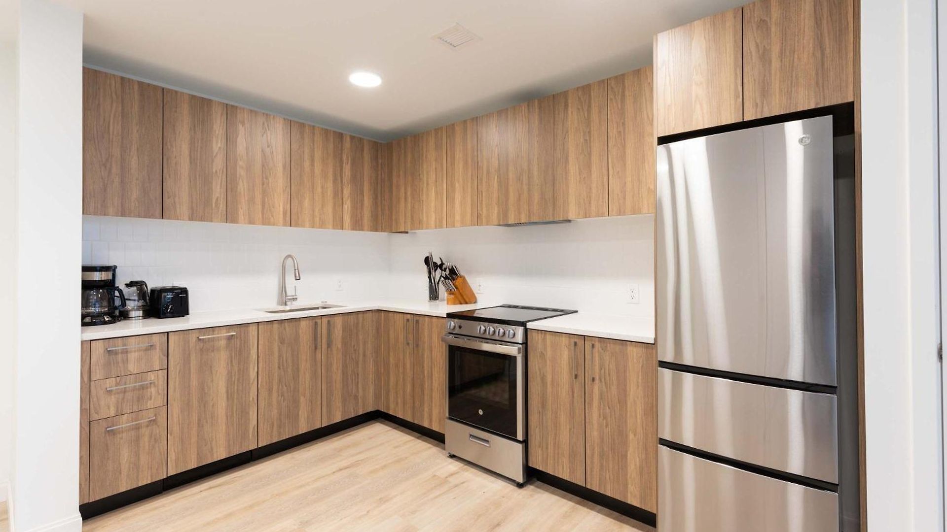 Pet Friendly Downtown Fenway Apartment Boston