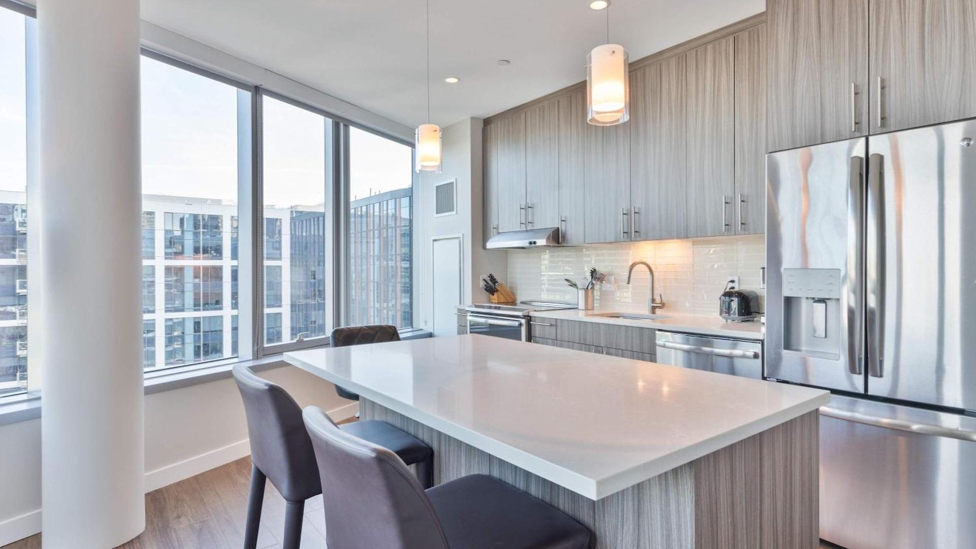 Entire Downton Seaport Apartment