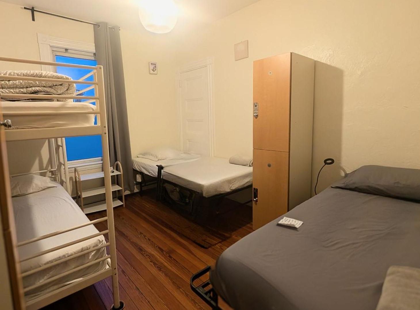 Hostel Homestel *