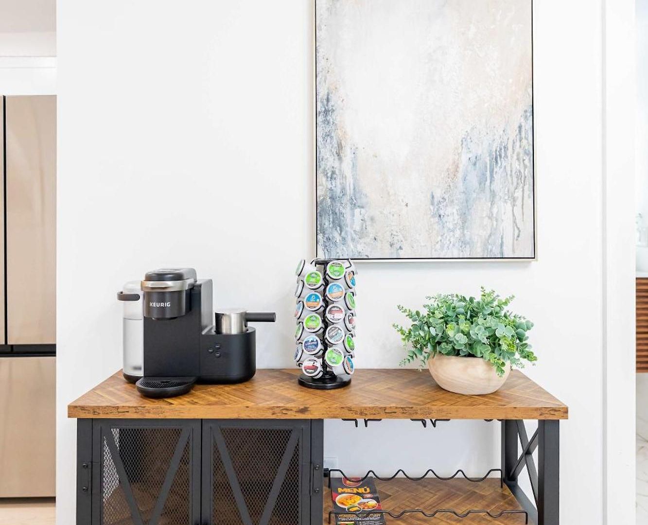 Modern East 2 Bed 2 Bath Apartment Boston