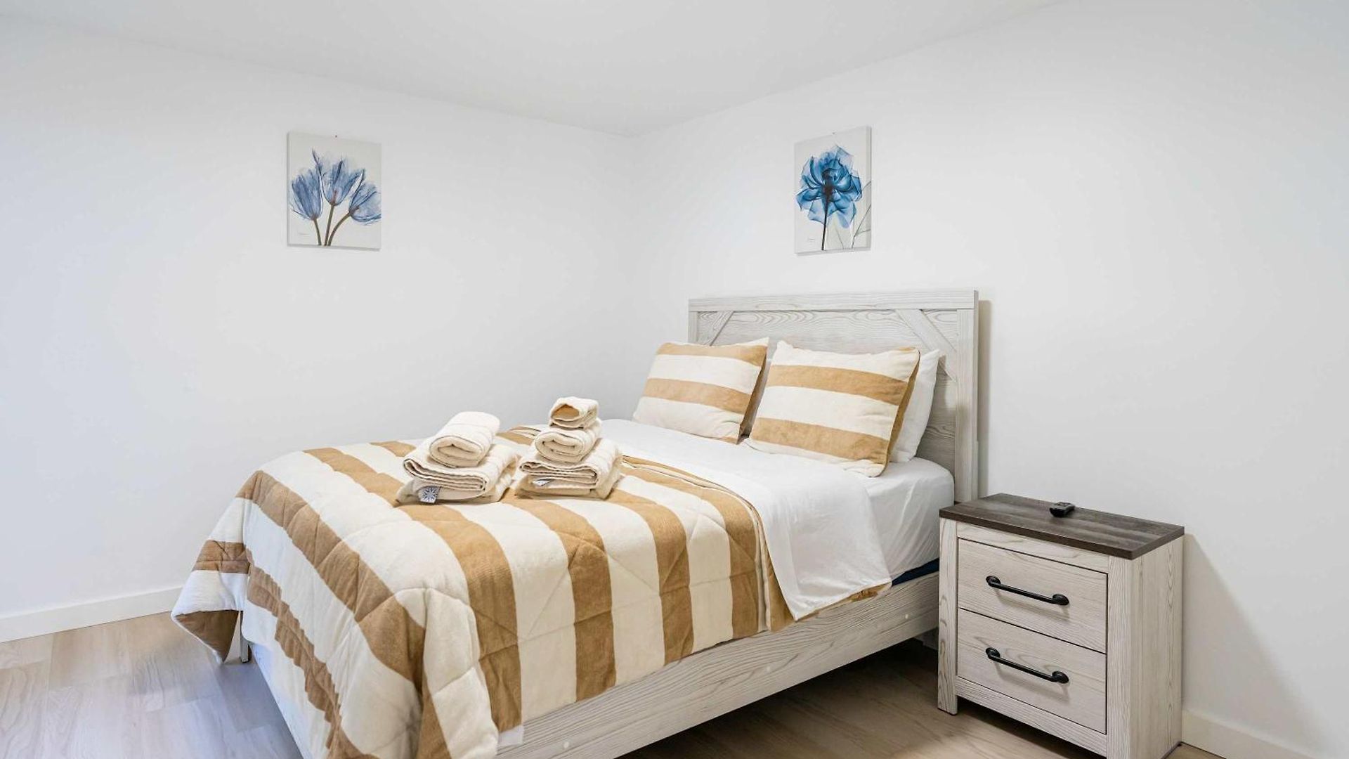 Modern East 2 Bed 2 Bath *