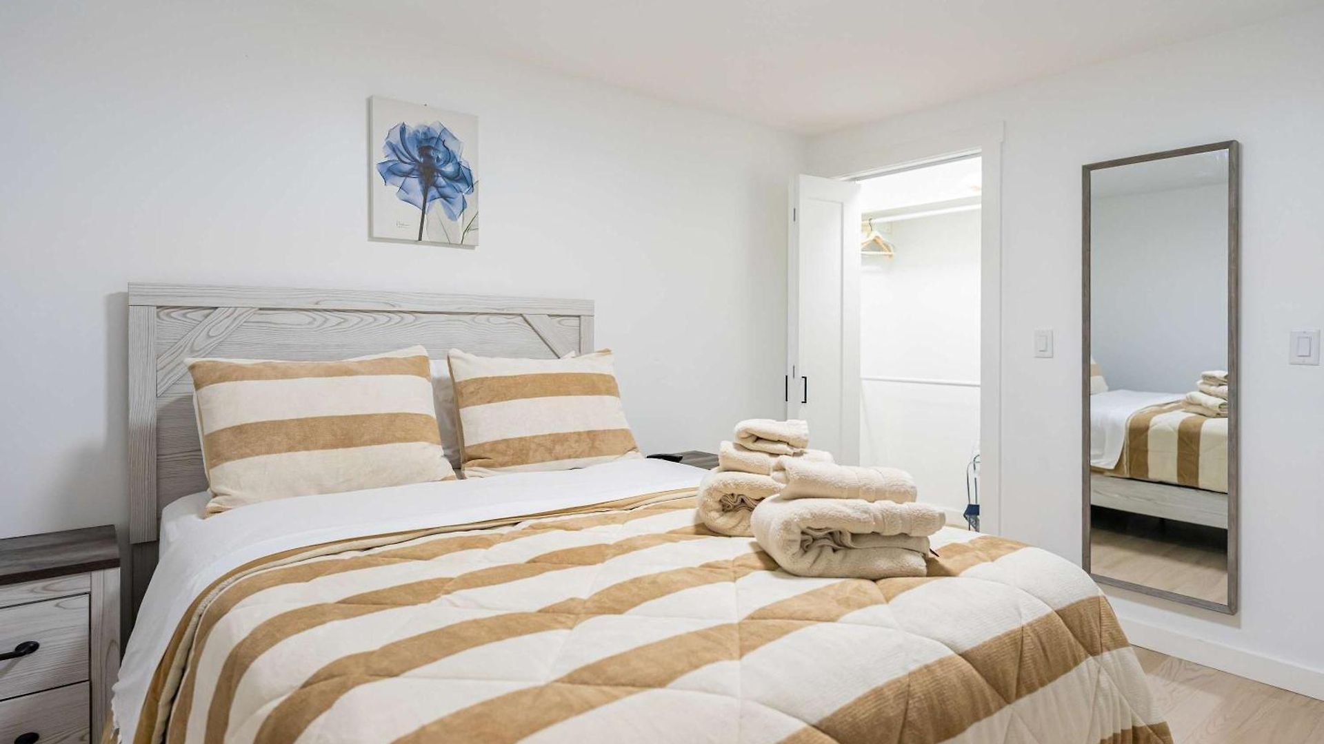Modern East 2 Bed 2 Bath * Boston