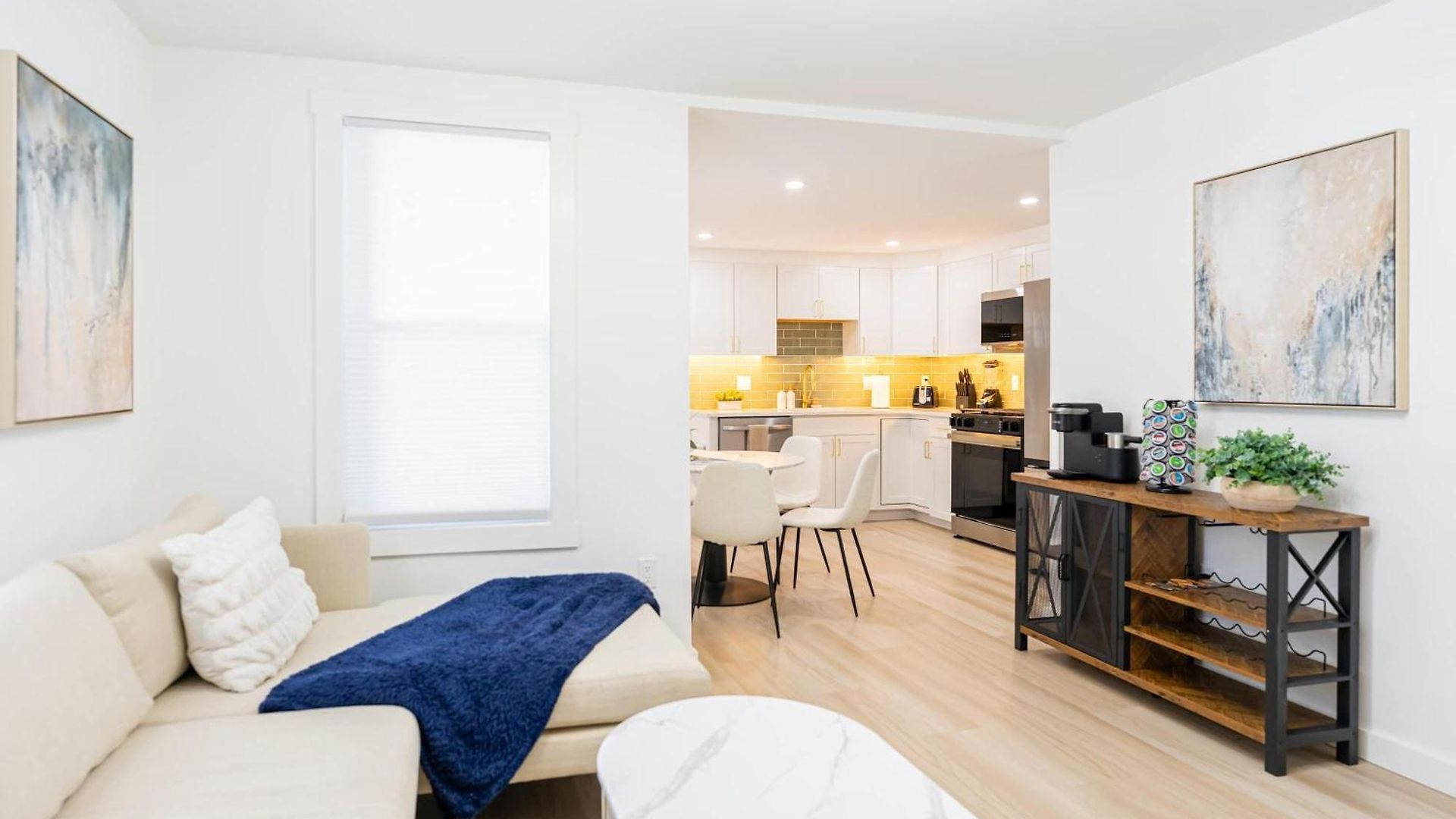 Modern East 2 Bed 2 Bath Apartment Boston