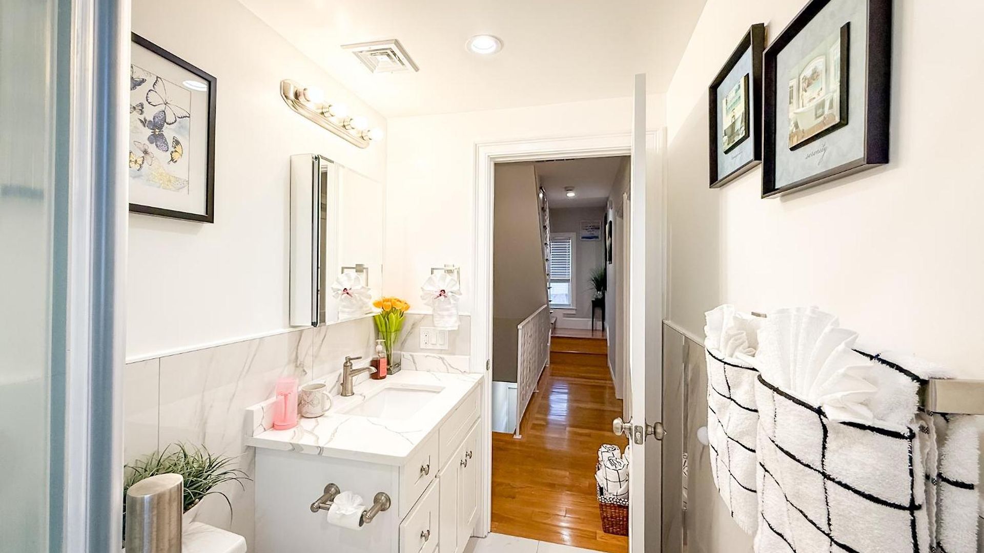 Apartment 40-newly Renovated, Stylish And Beautiful With 4br