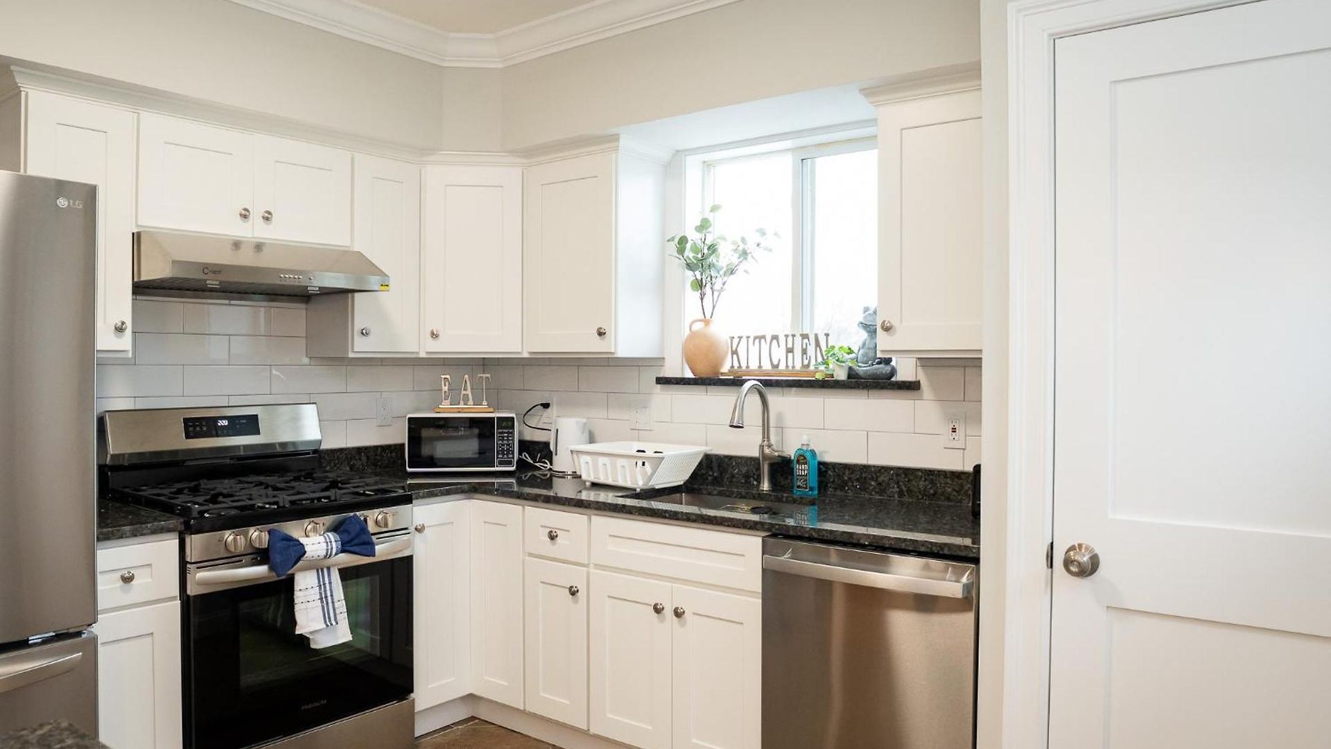 Apartment 40-newly Renovated, Stylish And Beautiful With 4br