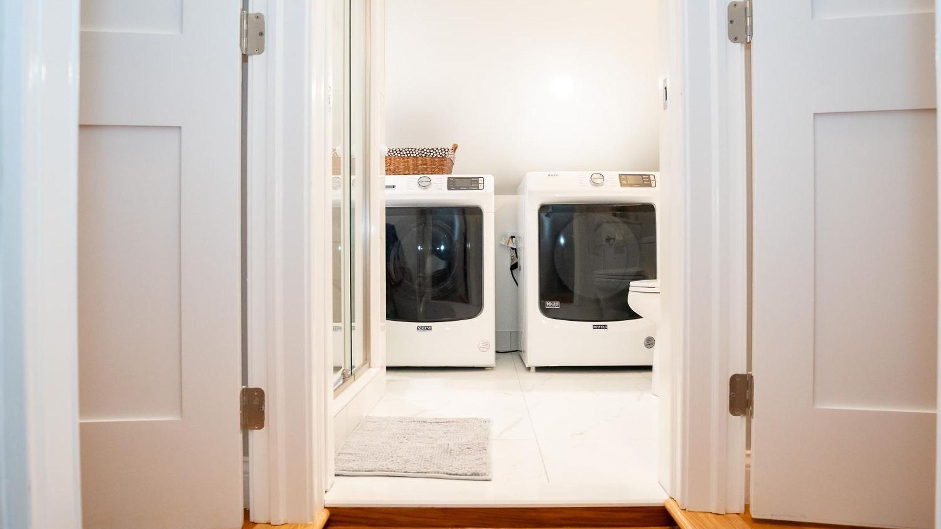 40-newly Renovated, Stylish And Beautiful With 4br *