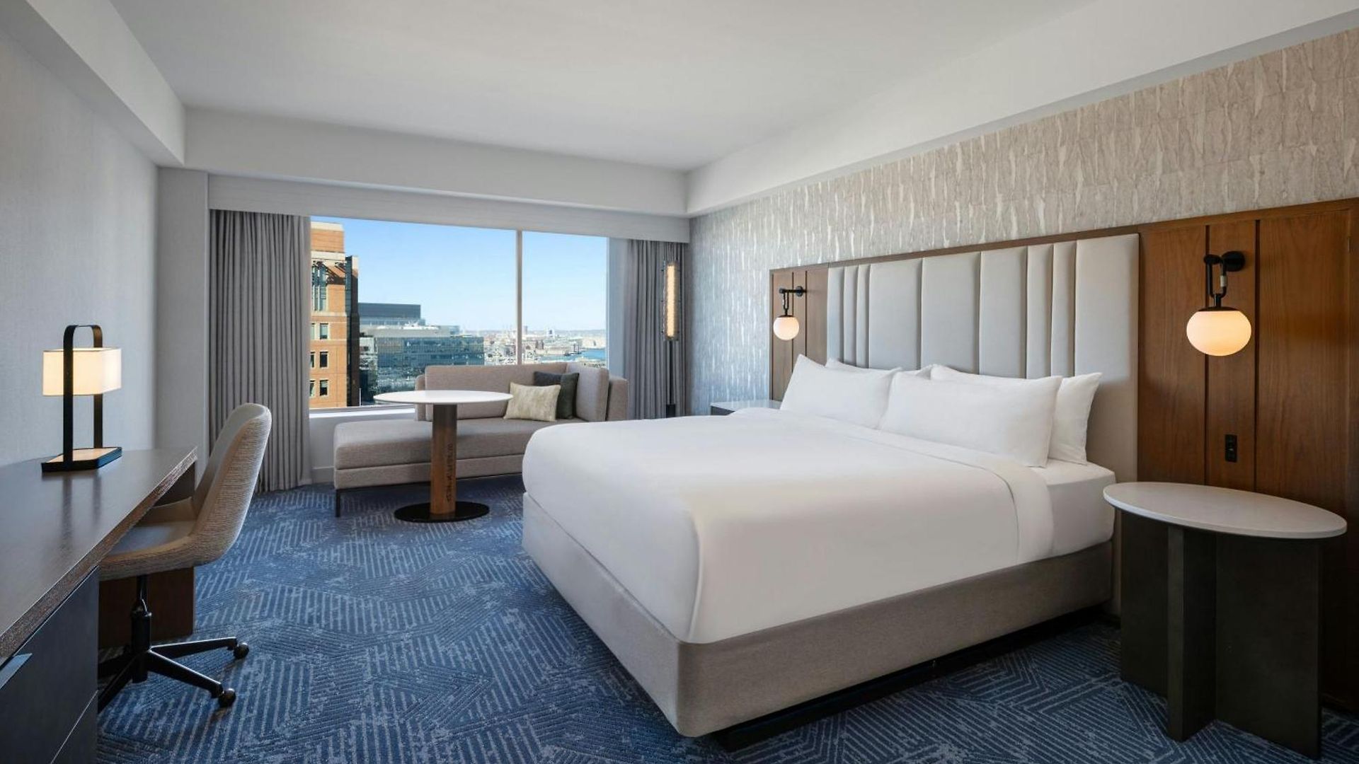 Renaissance Seaport District Hotel