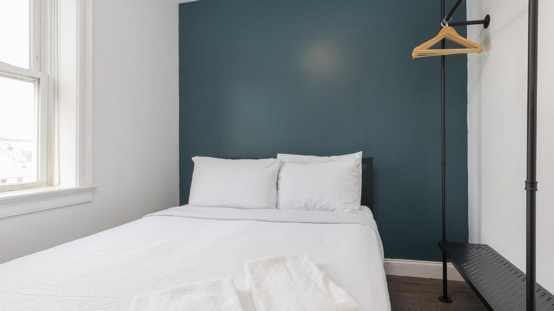 Quarters On Dot By Thatch Apartment *