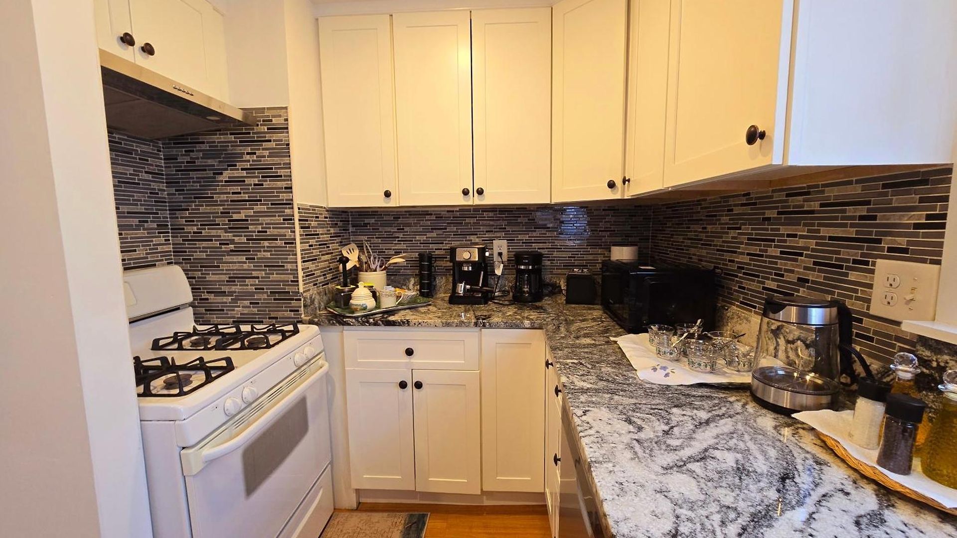 Comfy & Chic For 2026 World Cup Free Parking Apartment Boston