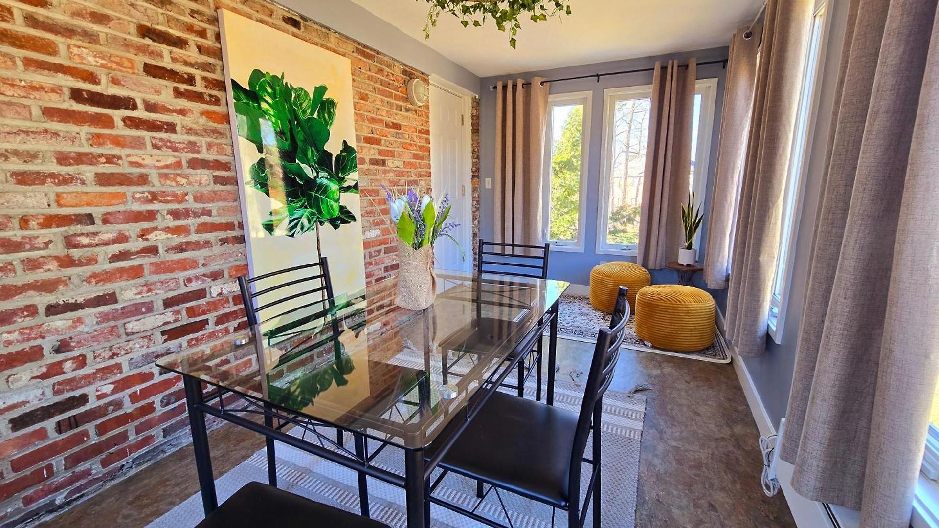 Comfy & Chic For 2026 World Cup Free Parking Boston