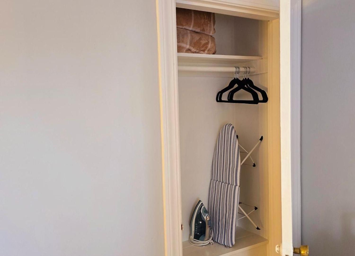 Comfy & Chic For 2026 World Cup Free Parking Apartment *
