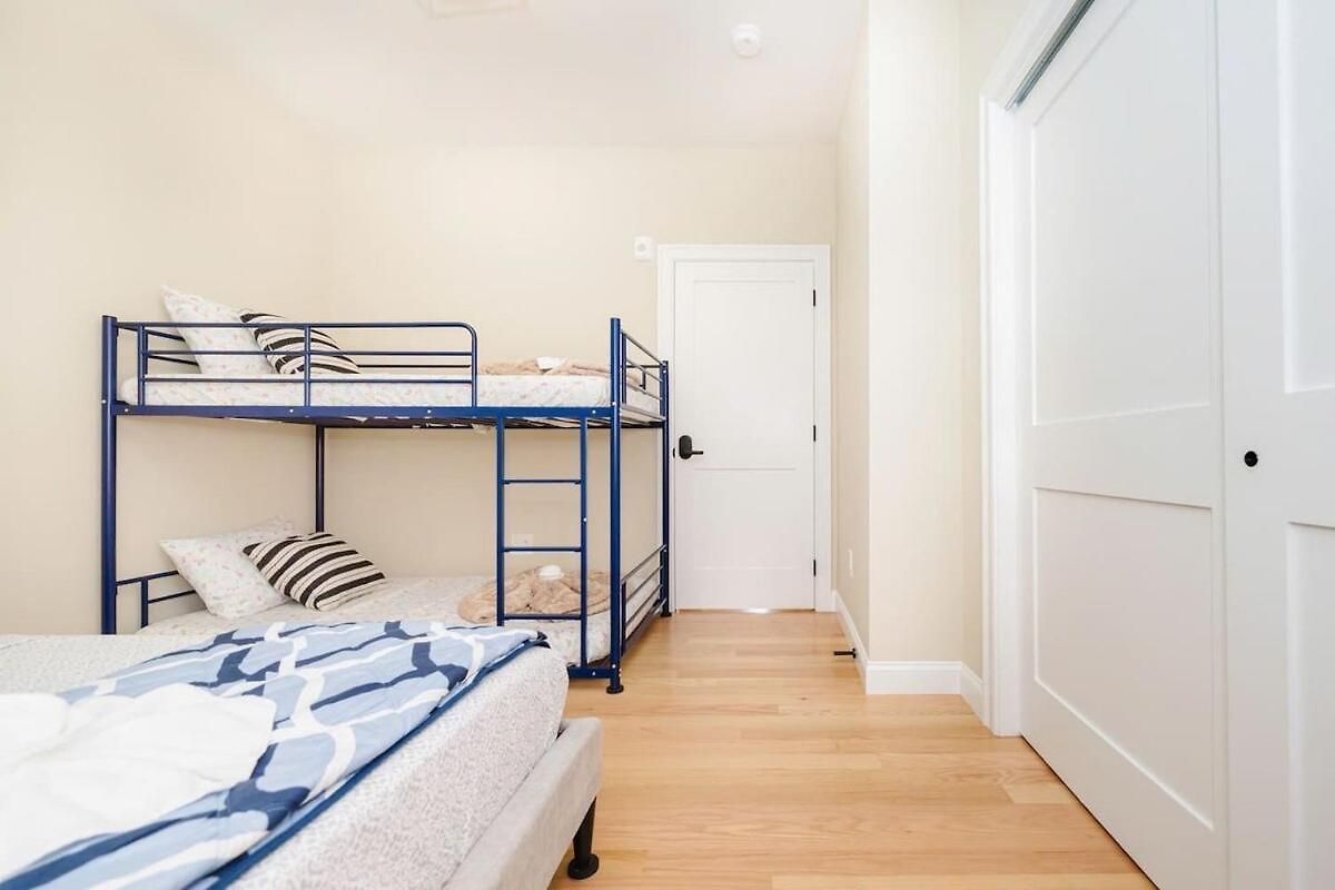 New Built 3br 2ba Boston, Free Parking, Laundry & Ac - Near Franklin Park 60-2 Apartment Boston