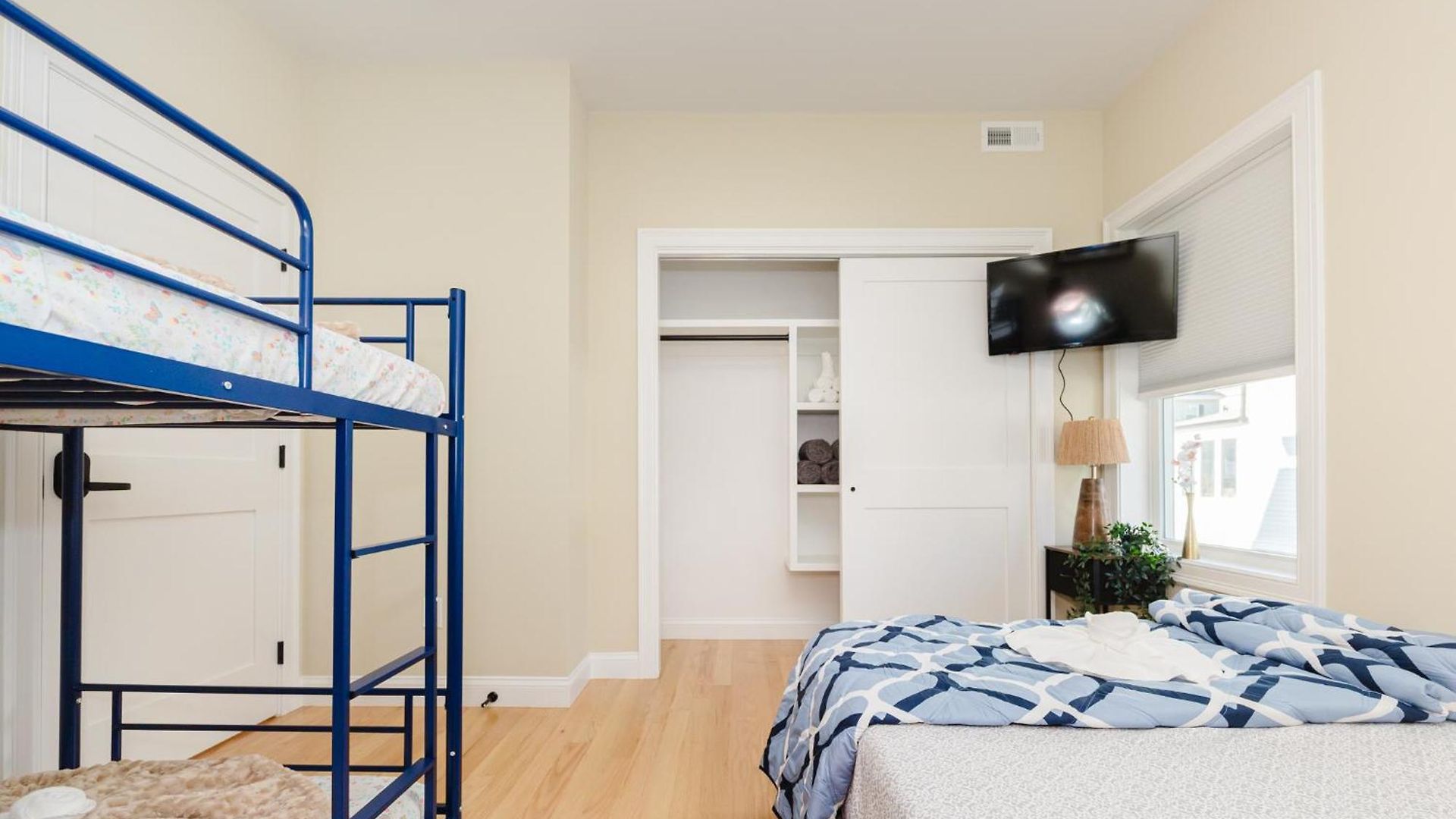 Apartment New Built 3br 2ba Boston, Free Parking, Laundry & Ac - Near Franklin Park 60-2 Boston