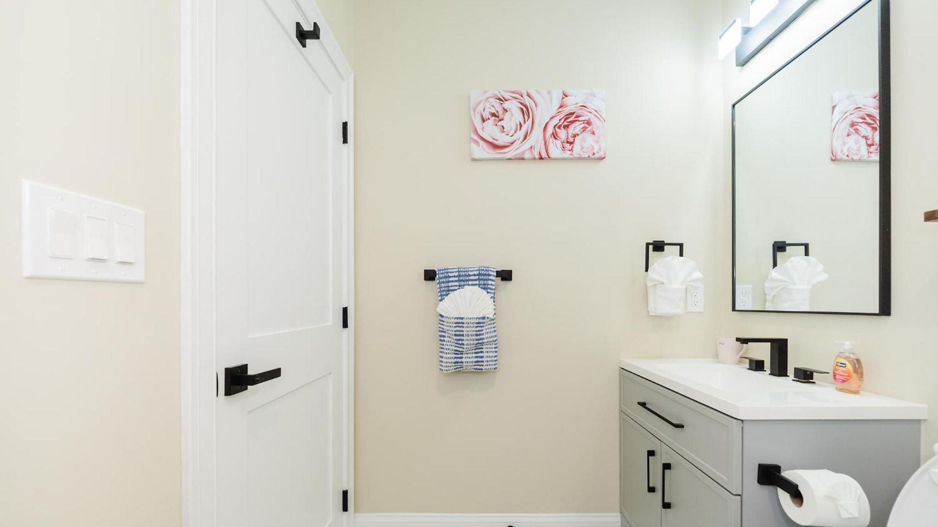 New Built 3br 2ba Boston, Free Parking, Laundry & Ac - Near Franklin Park 60-2 * Boston