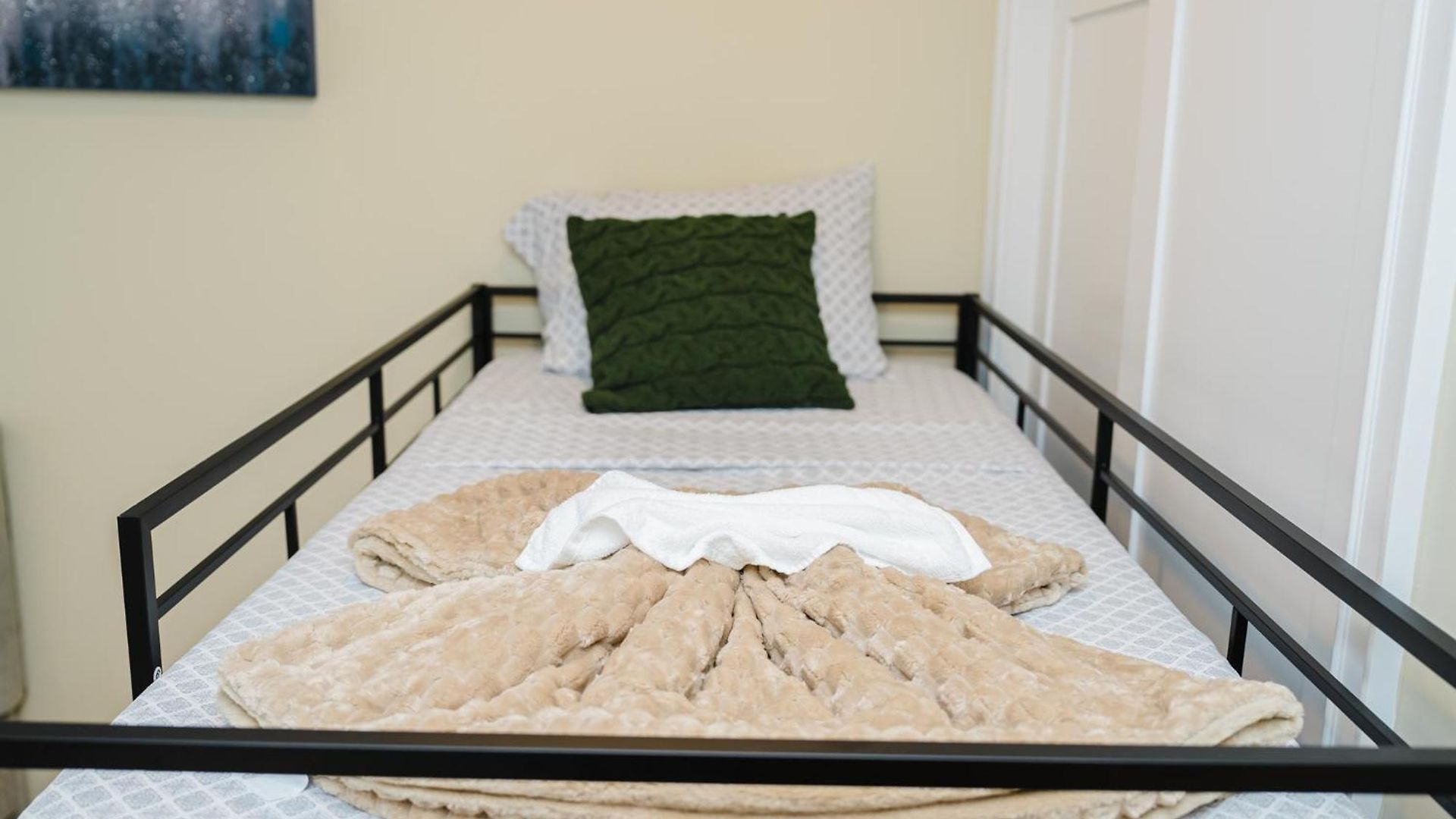 New Built 3br 2ba Boston, Free Parking, Laundry & Ac - Near Franklin Park 60-2 * Boston