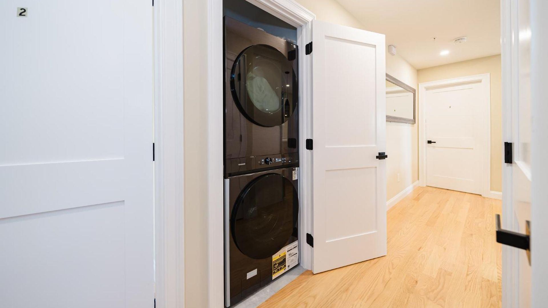 Apartment New Built 3br 2ba Boston, Free Parking, Laundry & Ac - Near Franklin Park 60-2 Boston