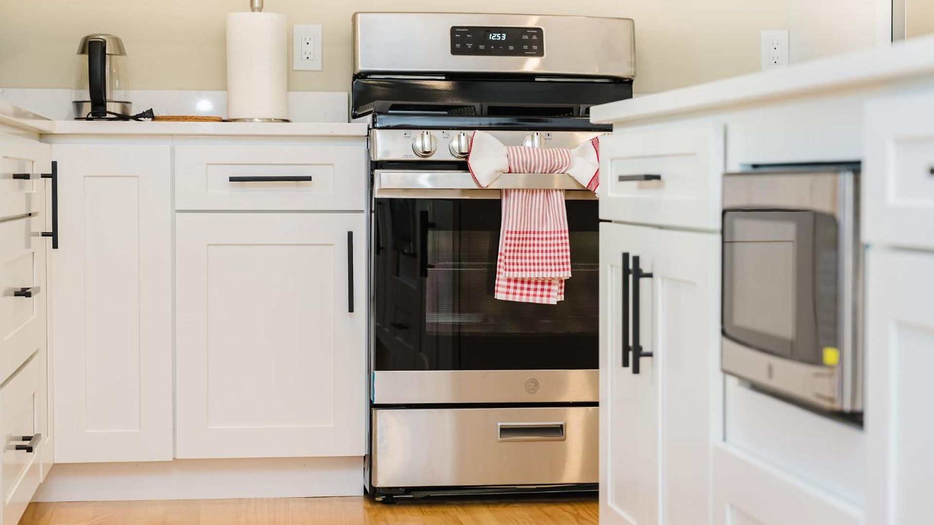New Built 3br 2ba Boston, Free Parking, Laundry & Ac - Near Franklin Park 60-2 *