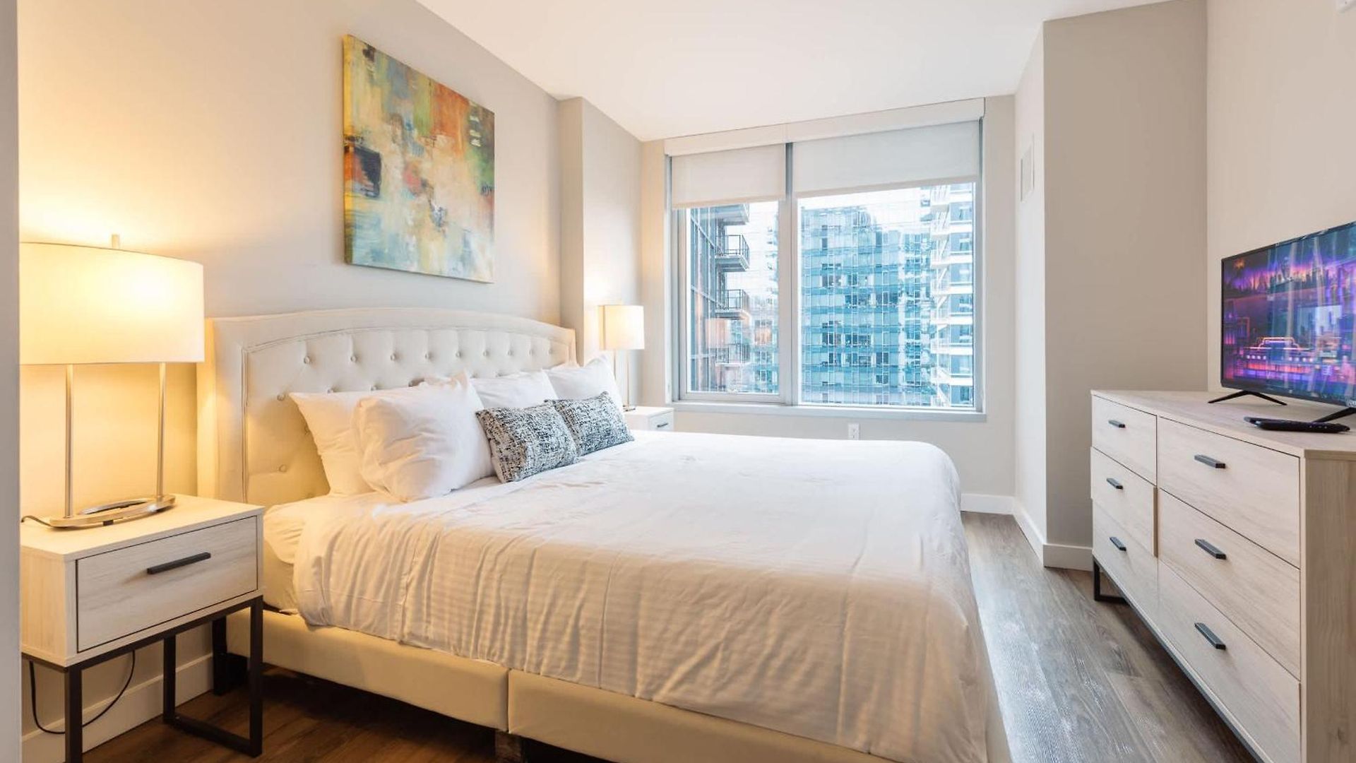 Luxury With Balcony In Seaport Apartment Boston