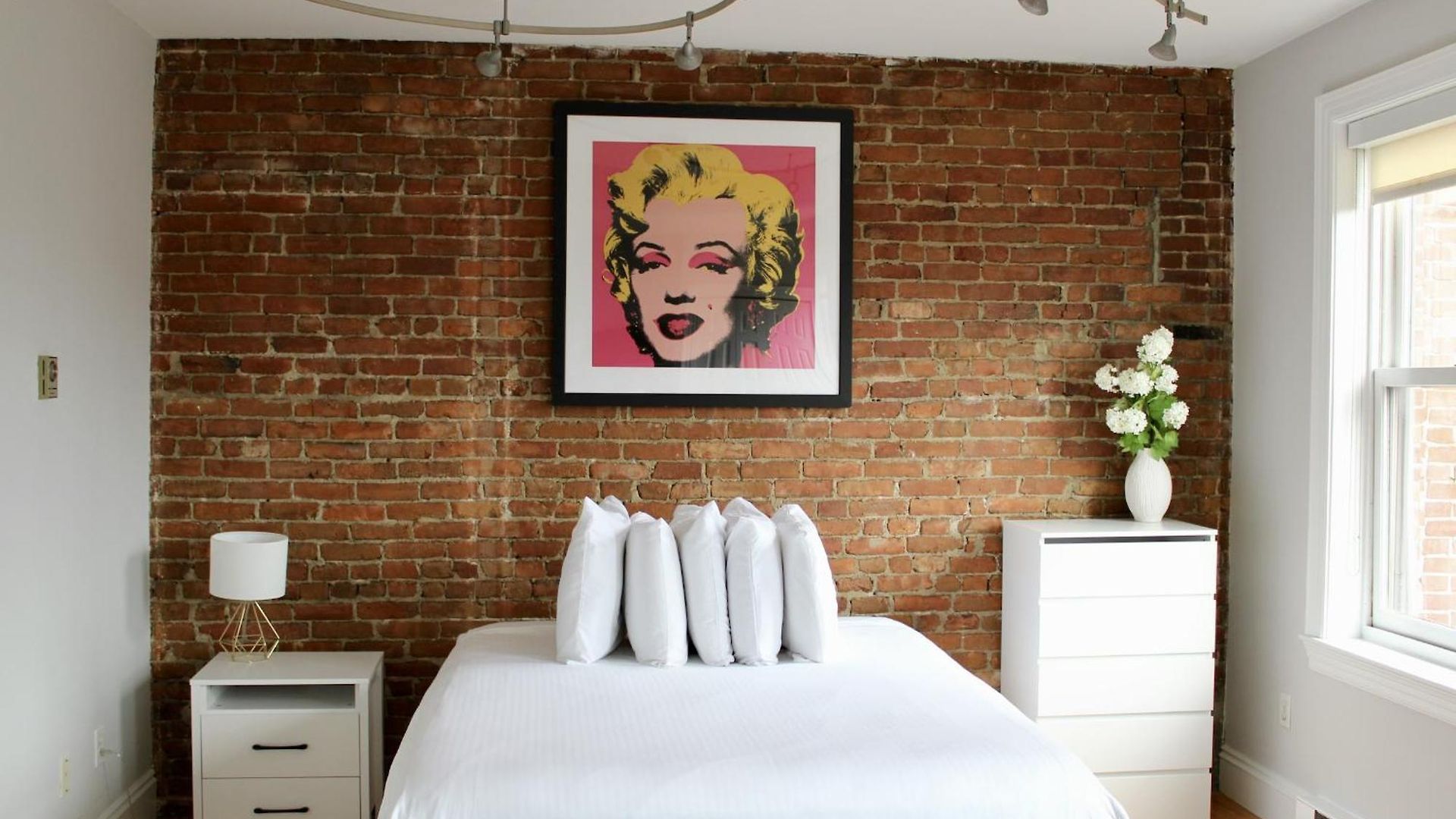 Stylish Downtown In The South End, #8 Boston