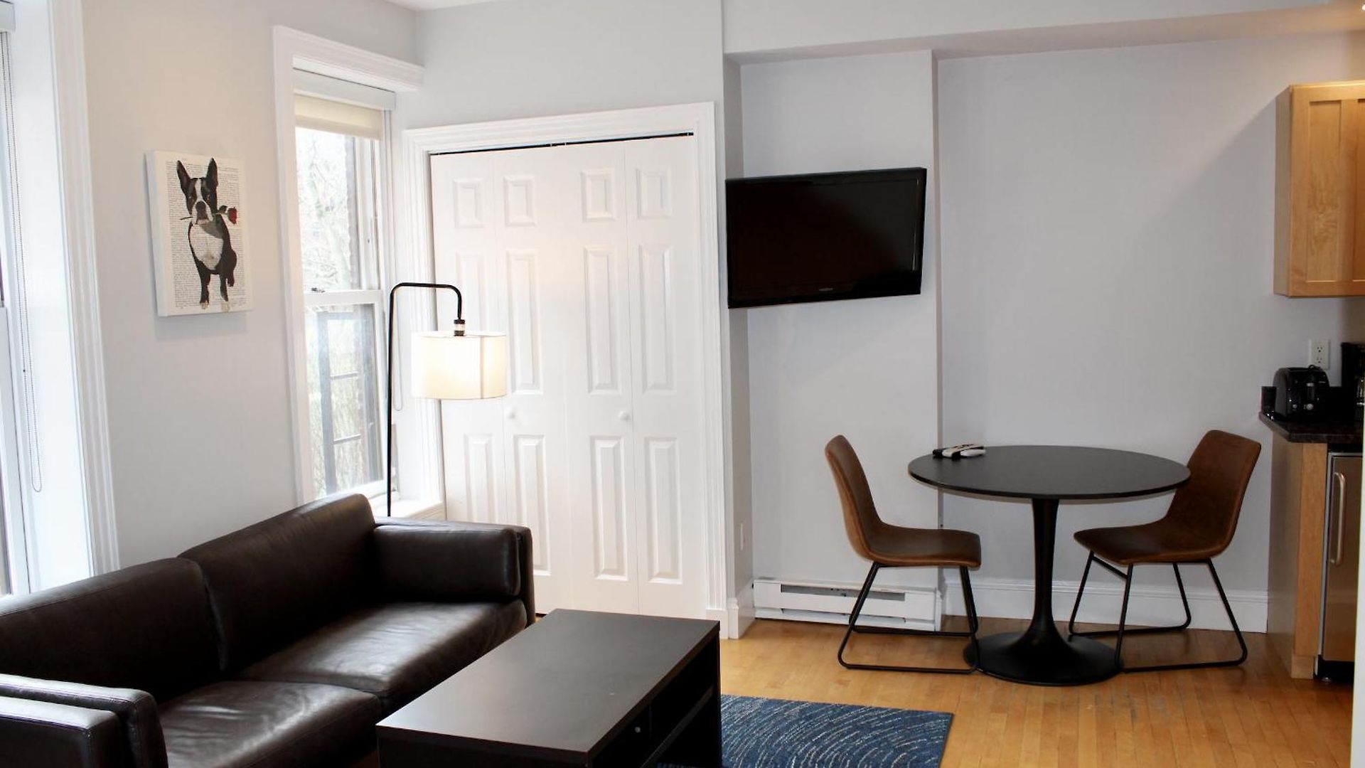 Stylish Downtown In The Southend, C.ave# 2 Apartment *