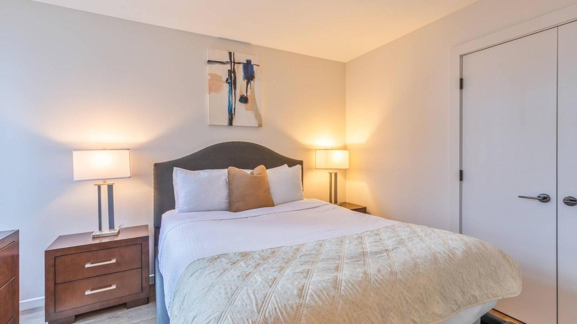 Luxury Heart Of Seaport Apartment Boston