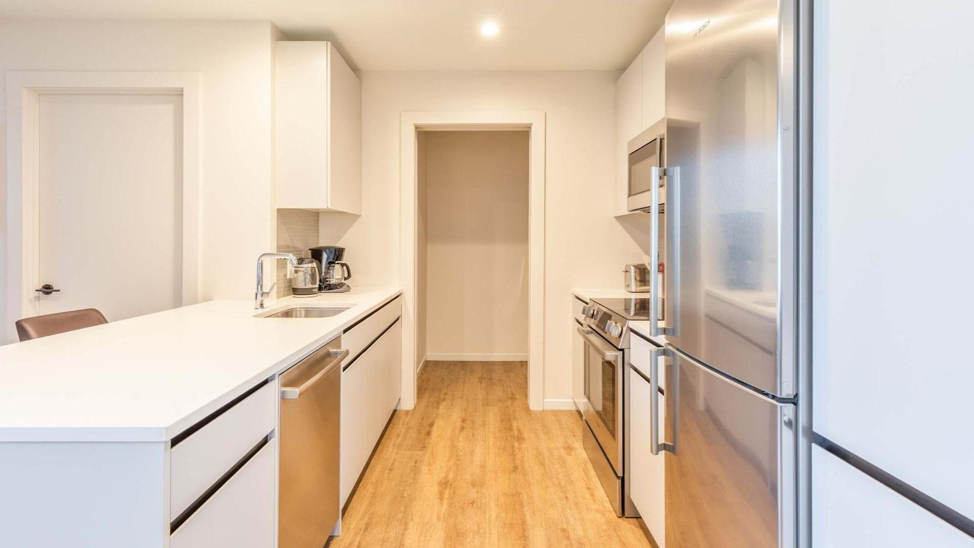 Luxury Heart Of Seaport Apartment Boston