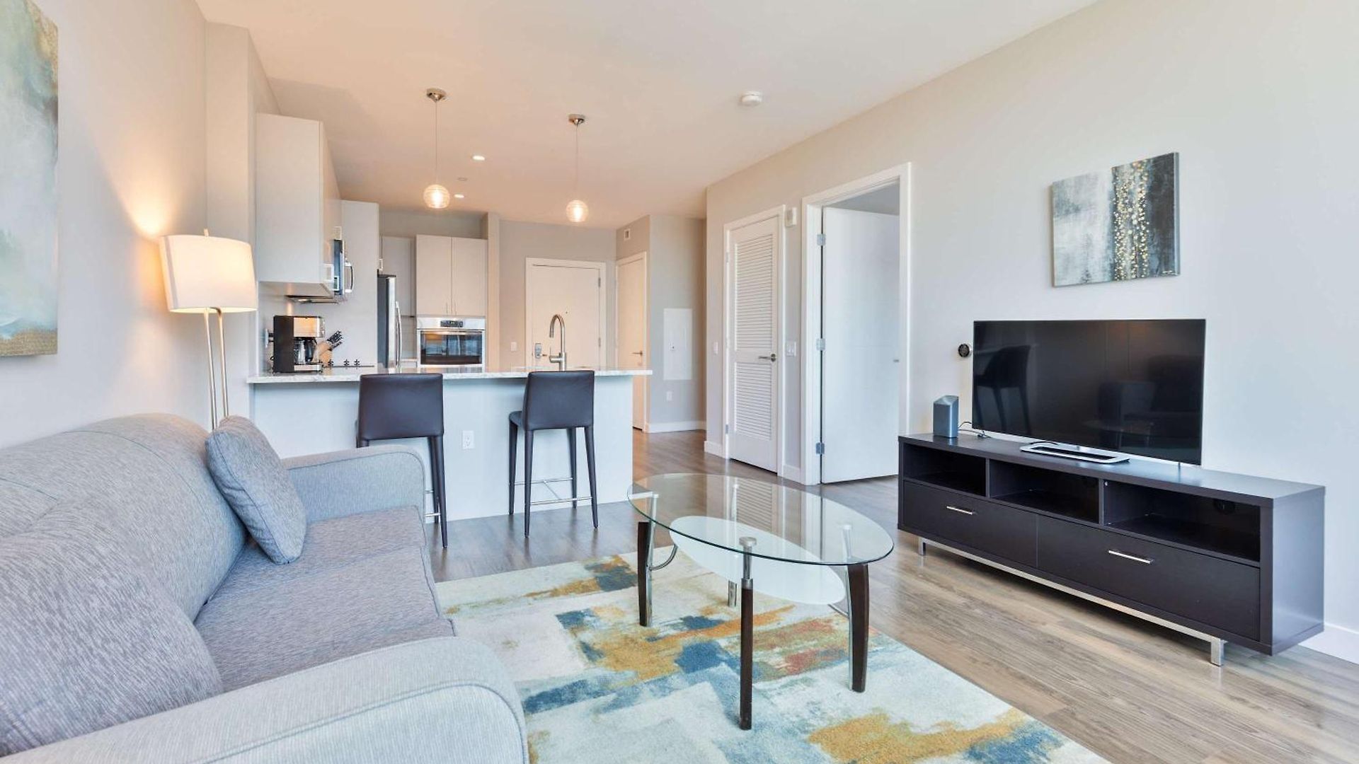 Luxury In Seaport