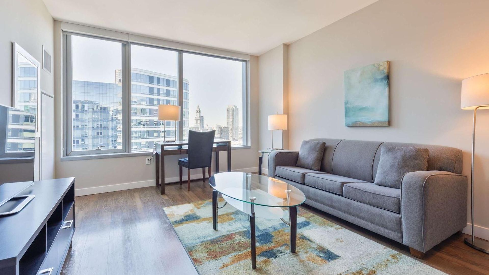 Luxury In Seaport