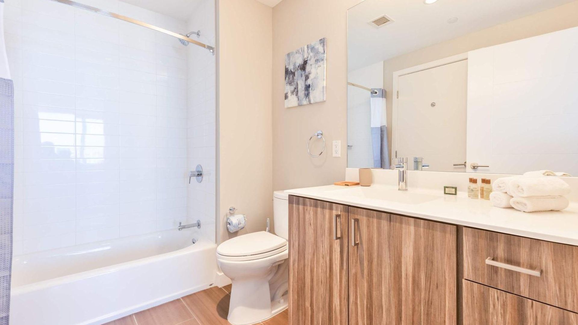 Private Downtown Seaport Apartment