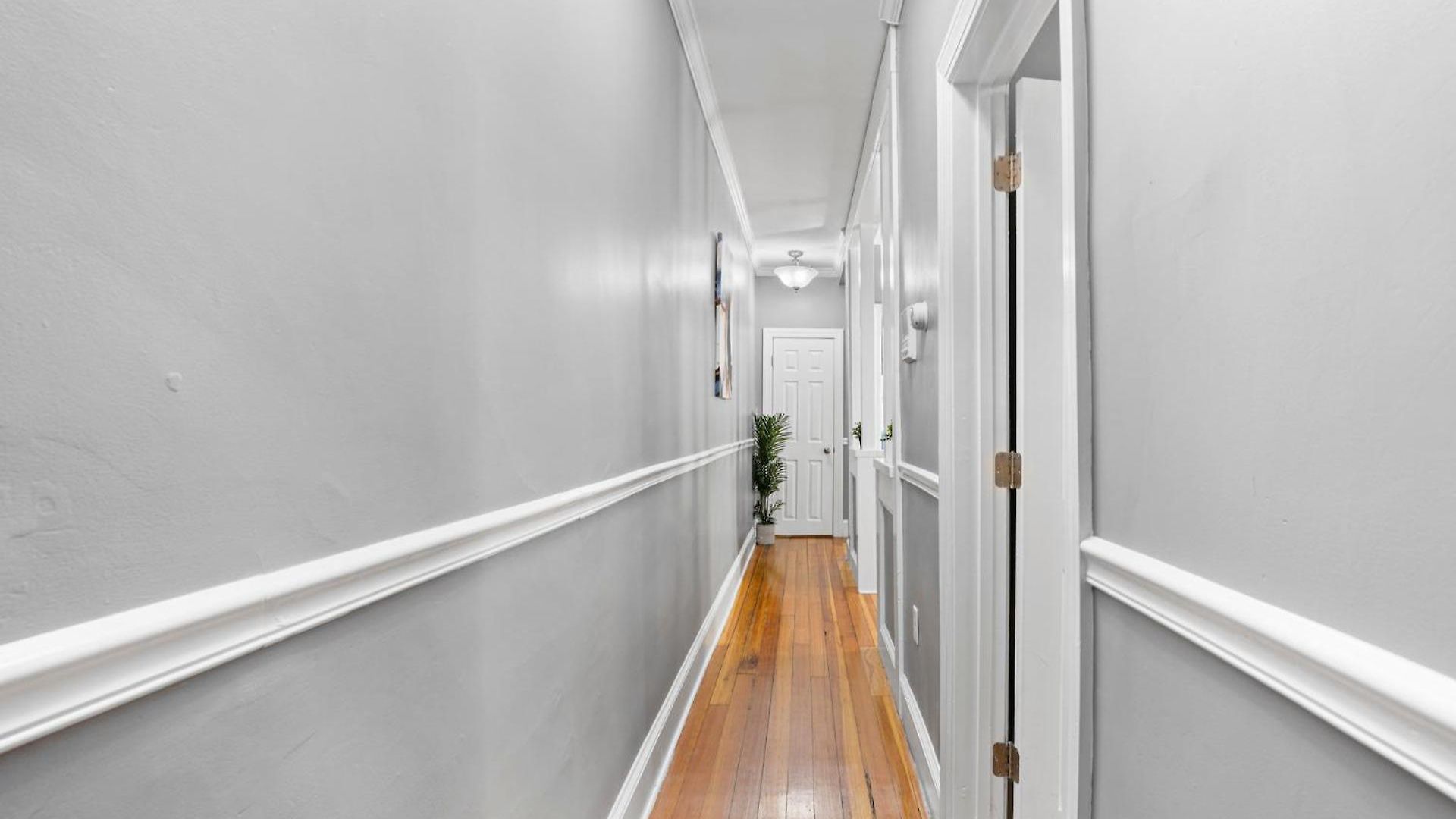 Spacious Near Ashmont * Boston
